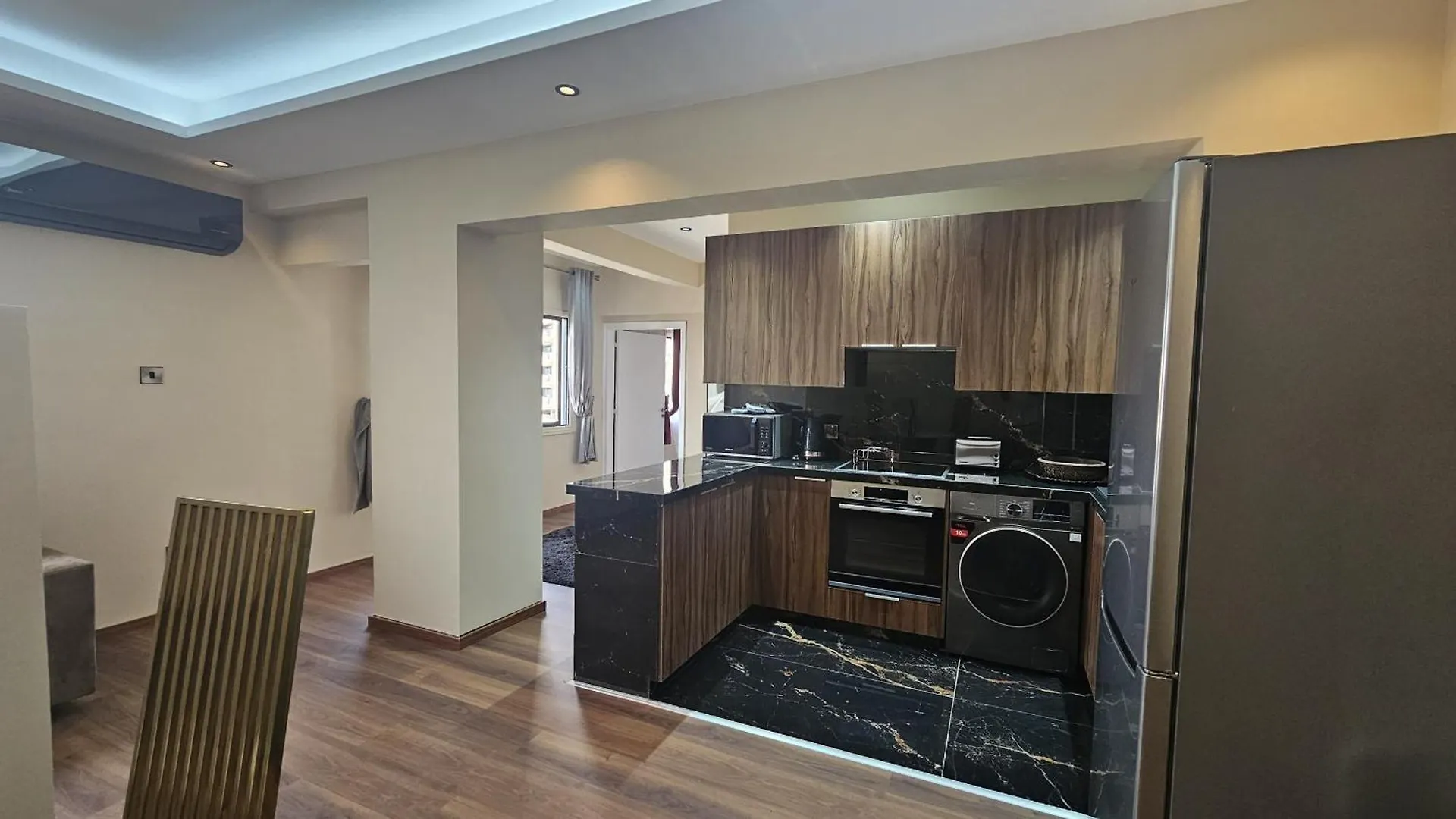 Stay Van Gogh Apartment Larnaca